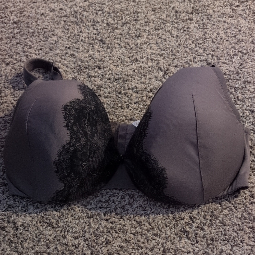 Cacique Gray and Black Lace Bra